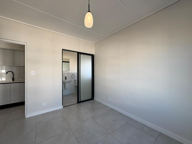 To Let 1 Bedroom Property for Rent in Sandown Western Cape